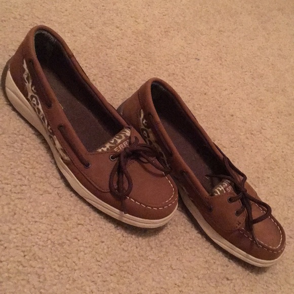 Shoes - Picture 4 of 4